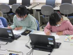 ２月８日 月 ５年生 人の誕生 理科 ｓｐ版版画 図工 松戸市立新松戸西小学校