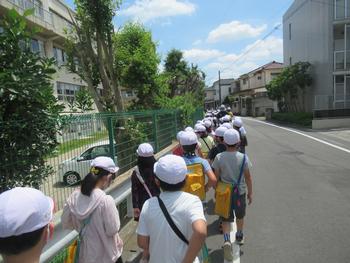 学区探検