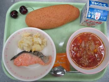３日給食写真