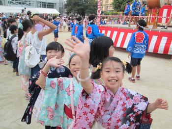 盆踊りがはじまる！