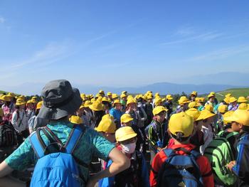 いよいよ登山（霧ヶ峰高原の雄大な景色）