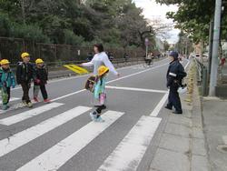 朝の交通指導